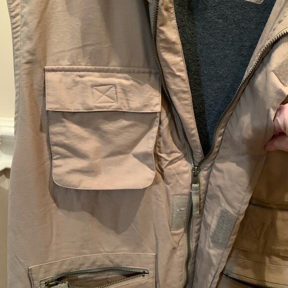 Fieldmaster Men’s Outdoor Tan Fishing hunting Vest size XL with knife po… - Picture 11 of 14